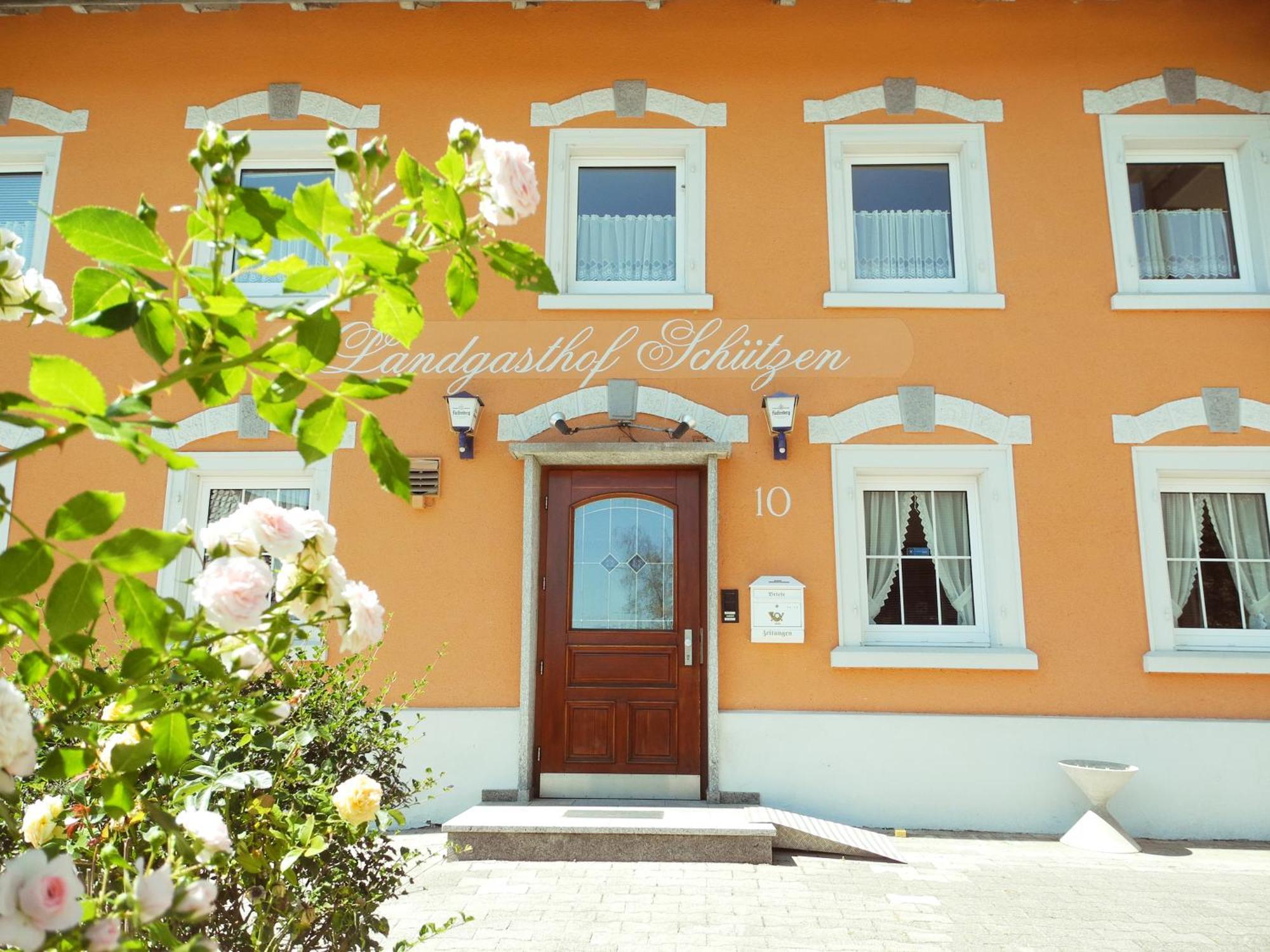 Tengen Landgasthof Schuetzen מראה חיצוני תמונה
